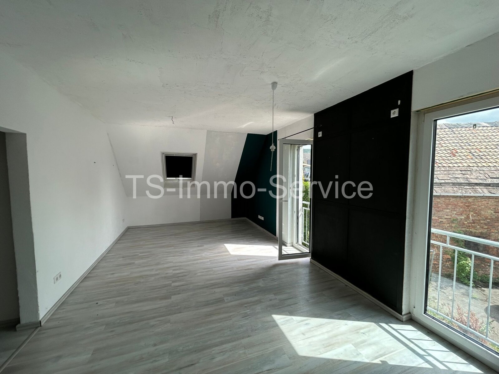 Schöner Neubau mit viel Platz für die Familie