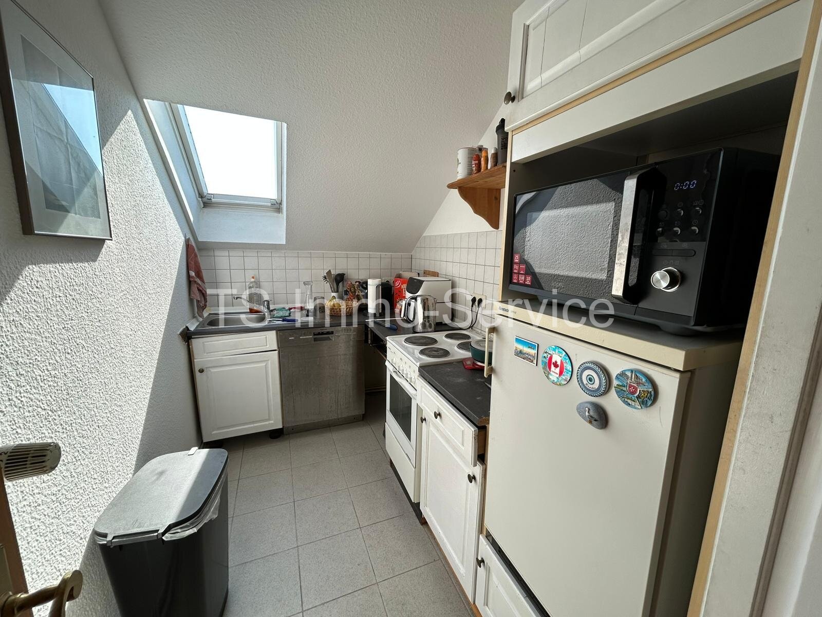 Lichtdurchflutete, großzügige DG-Wohnung im Herzen Holzmindens