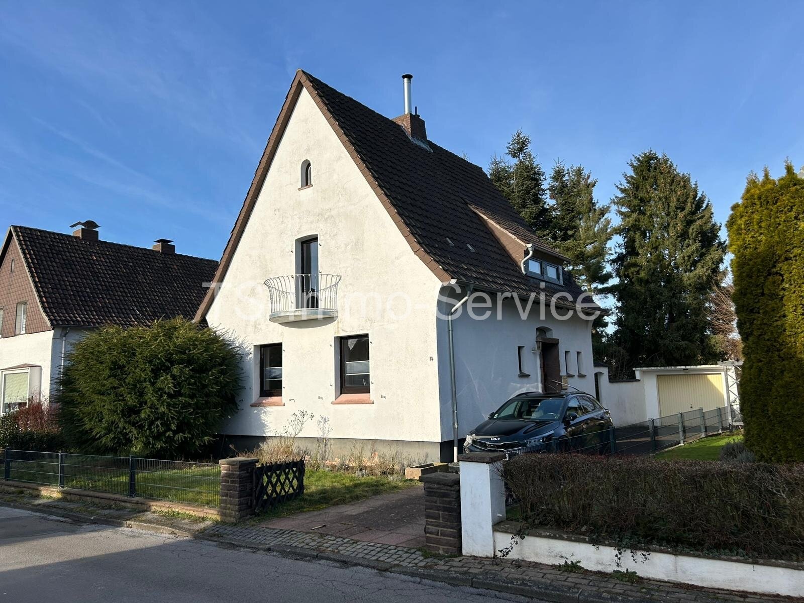 Holzminden: Modernisiertes Einfamilienhaus in schöner Lage 