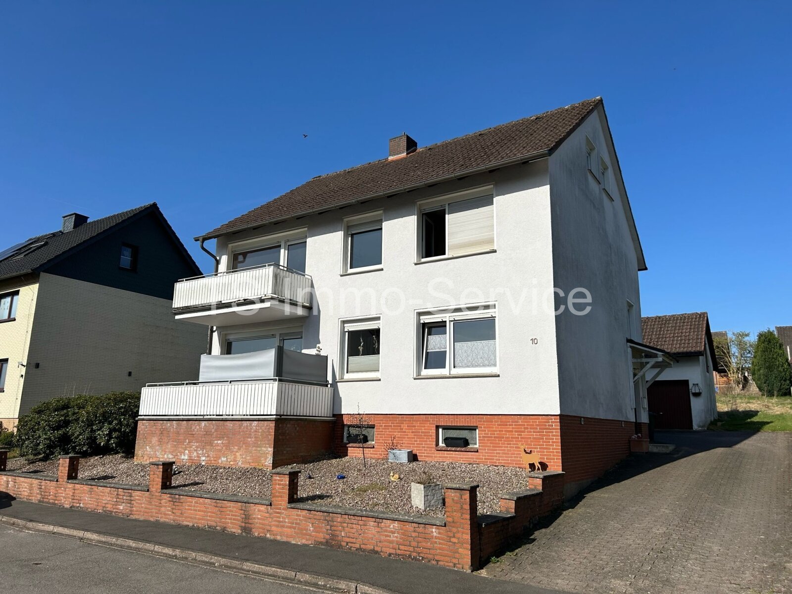 Holenberg: Schöne Eigentumswohnung mit herrlichem Fernblick ins Weserbergland 